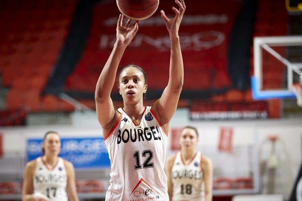 LFB Bourges rejoint Charleville et Lyon en tête du championnat