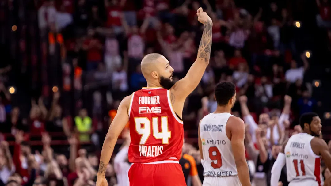 Evan Fournier en feu lors de Olympiakos-Vitoria : "Je suis venu ici pour revivre à fond le basket"