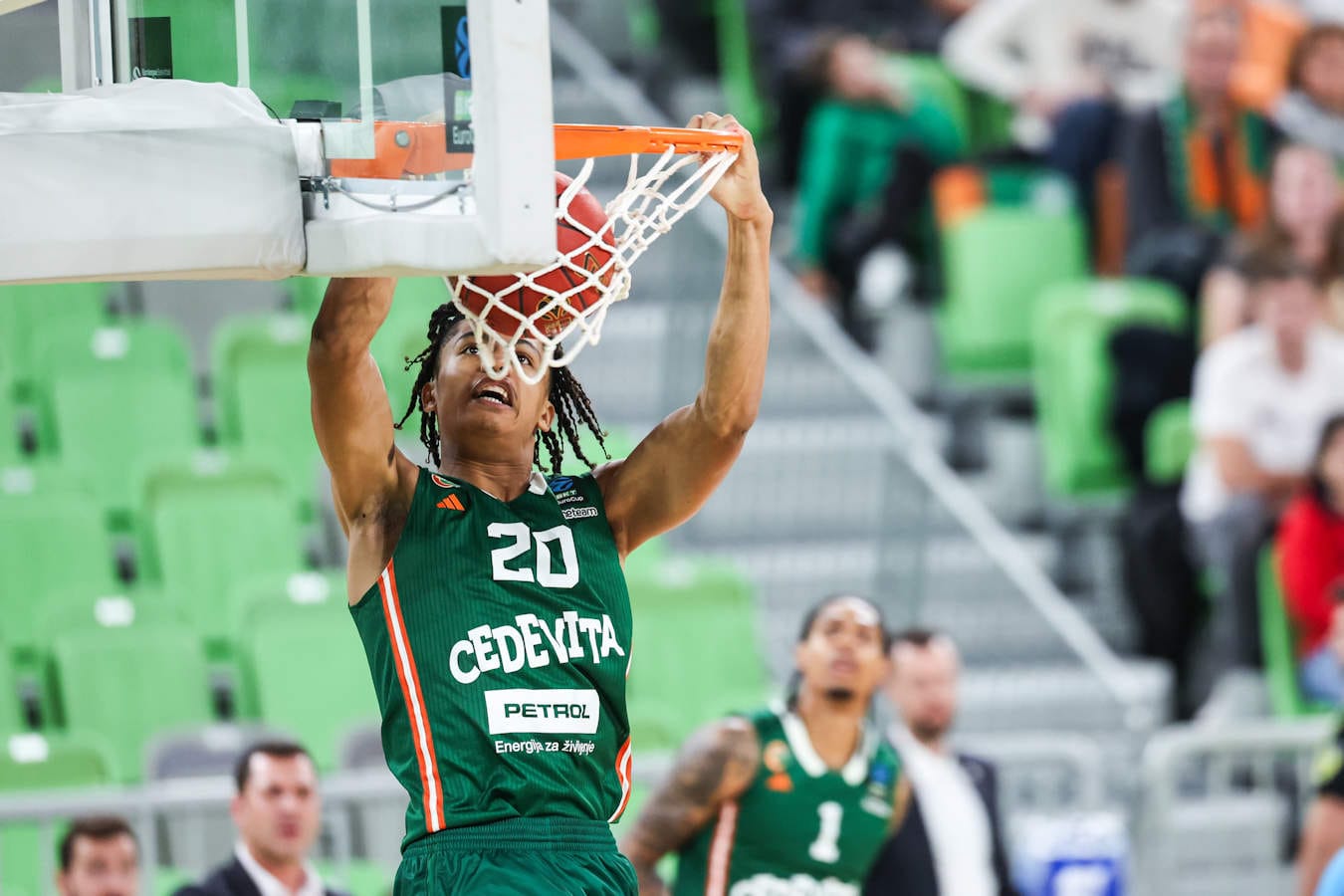 Joan Beringer s’engage avec le Cedevita Olimpija Ljubljana jusqu’en 2028