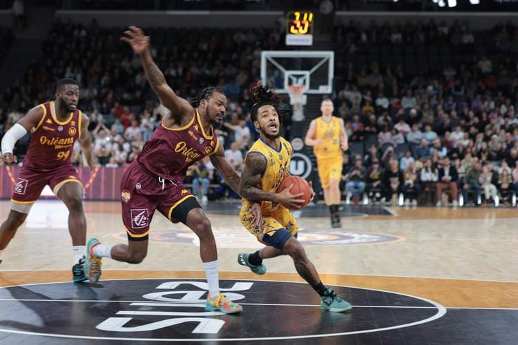 Pro B : Boulazac nouveau leader grâce à la victoire au buzzer d’Évreux à Orléans