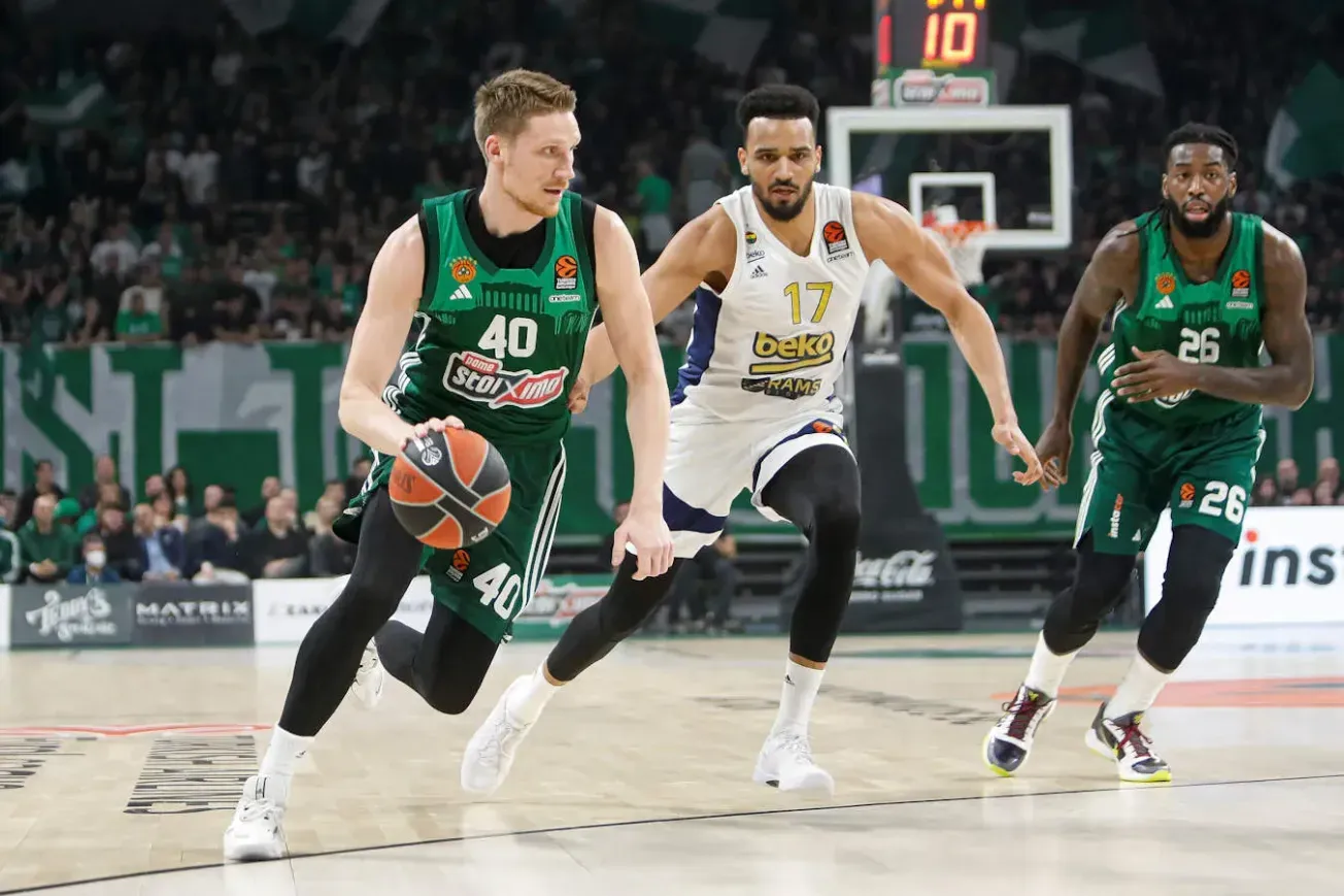 Marius Grigonis (Panathinaikos) va demeurer encore à l'écart plusieurs semaines