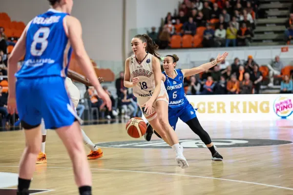 Euroleague féminine : Bourges fait un pas vers le play-in