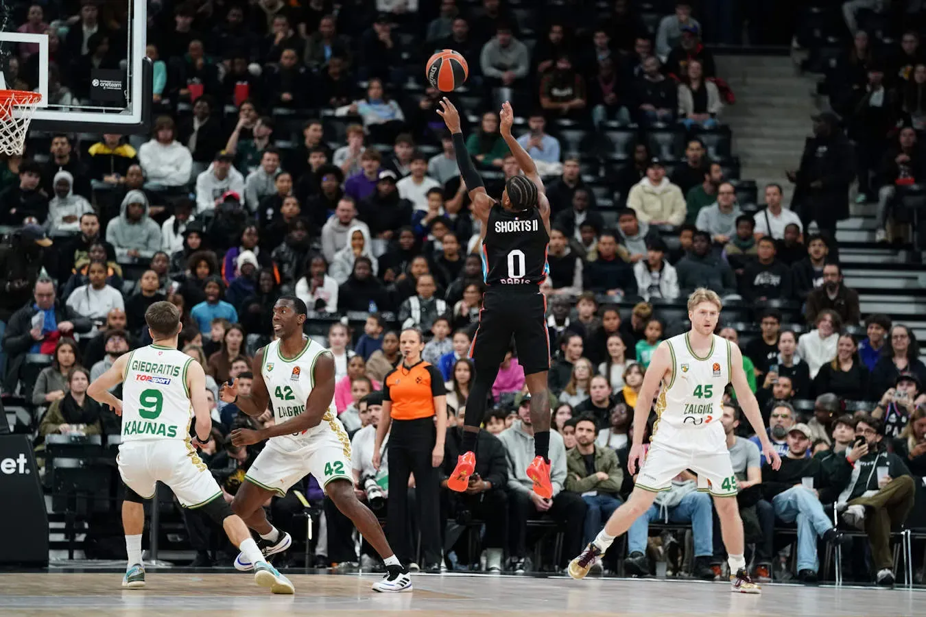 Vidéo : La plus belle réussite sportive de 2024, c'est le Paris Basketball