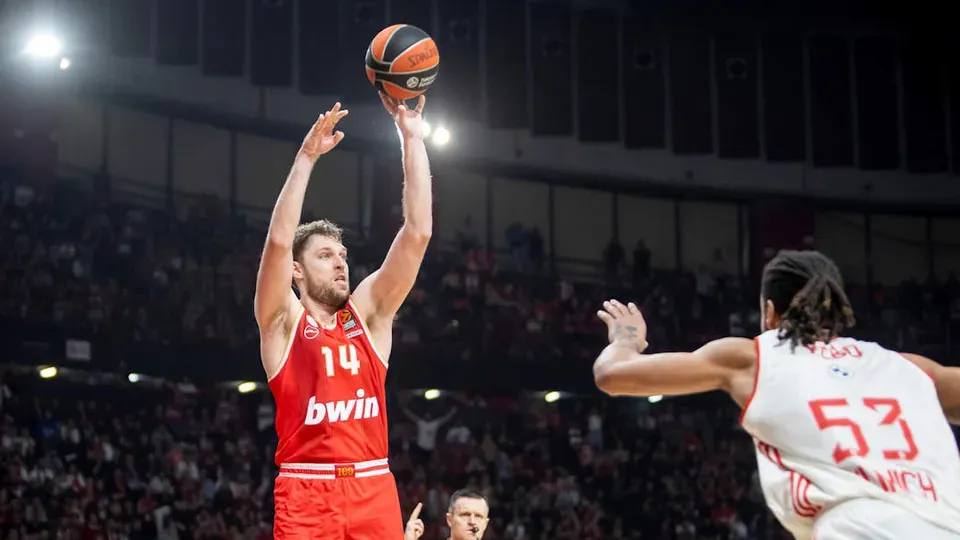 45 points, Sasha Vezenkov établit la 3e marque de l'histoire de l'Euroleague