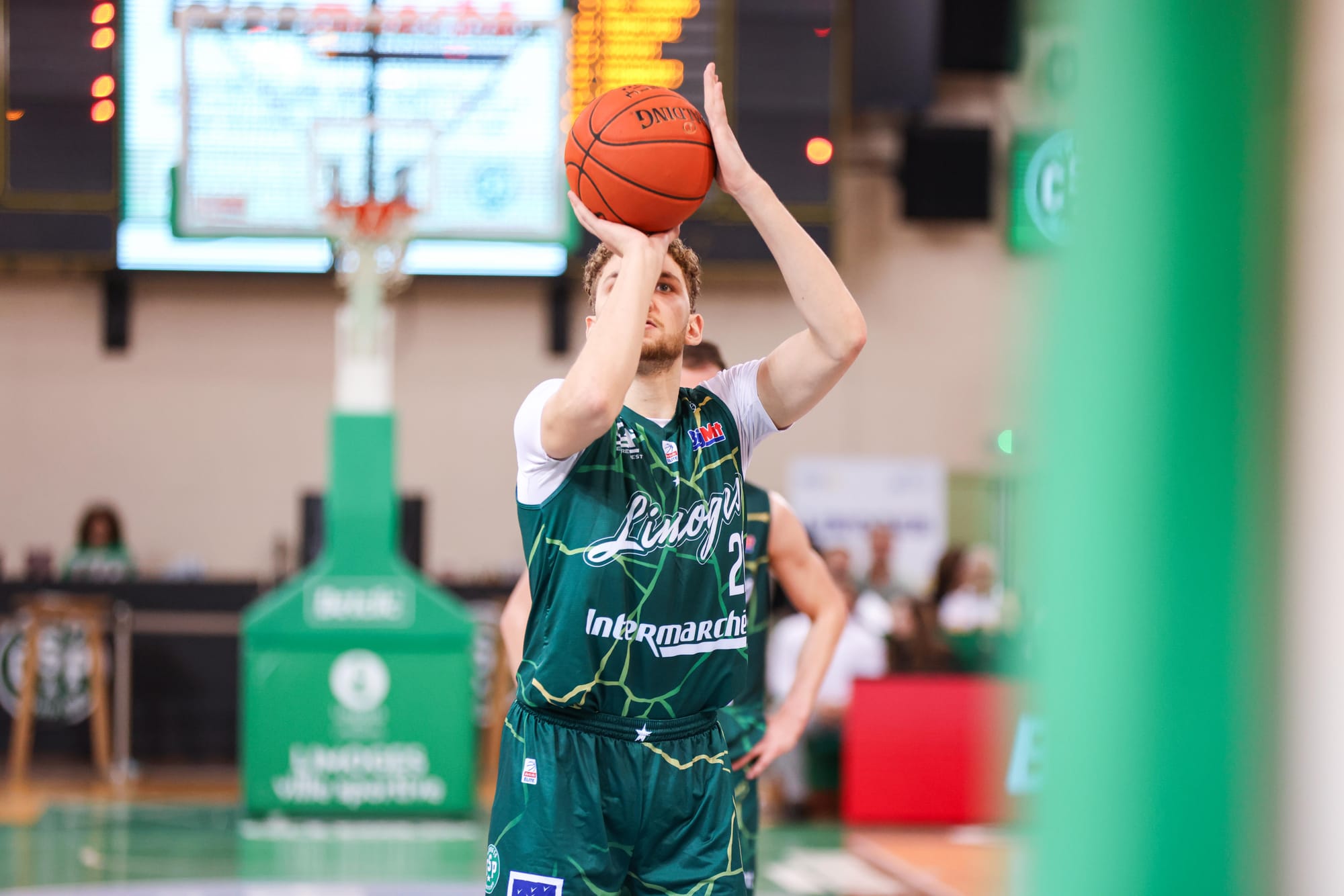 Alexandre Bouzidi quitte déjà Limoges et rebondit en D2 allemande