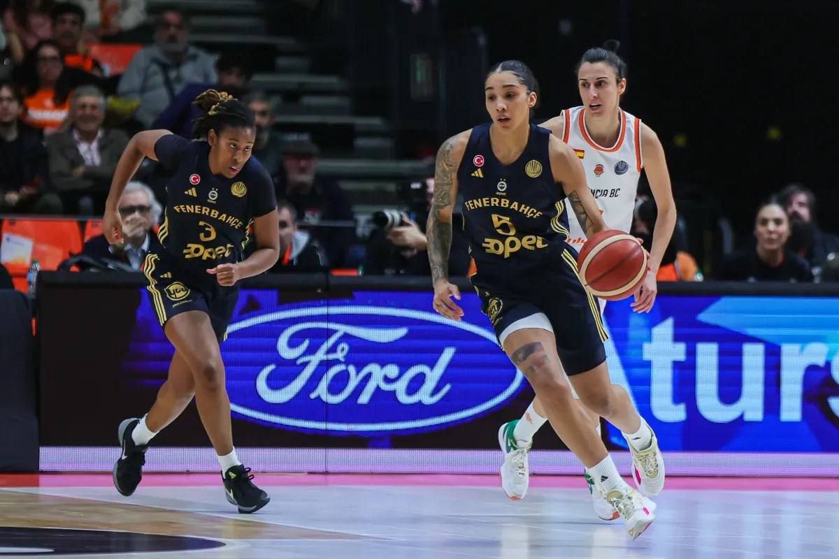 WNBA : Gabby Williams reste au Seattle Storm