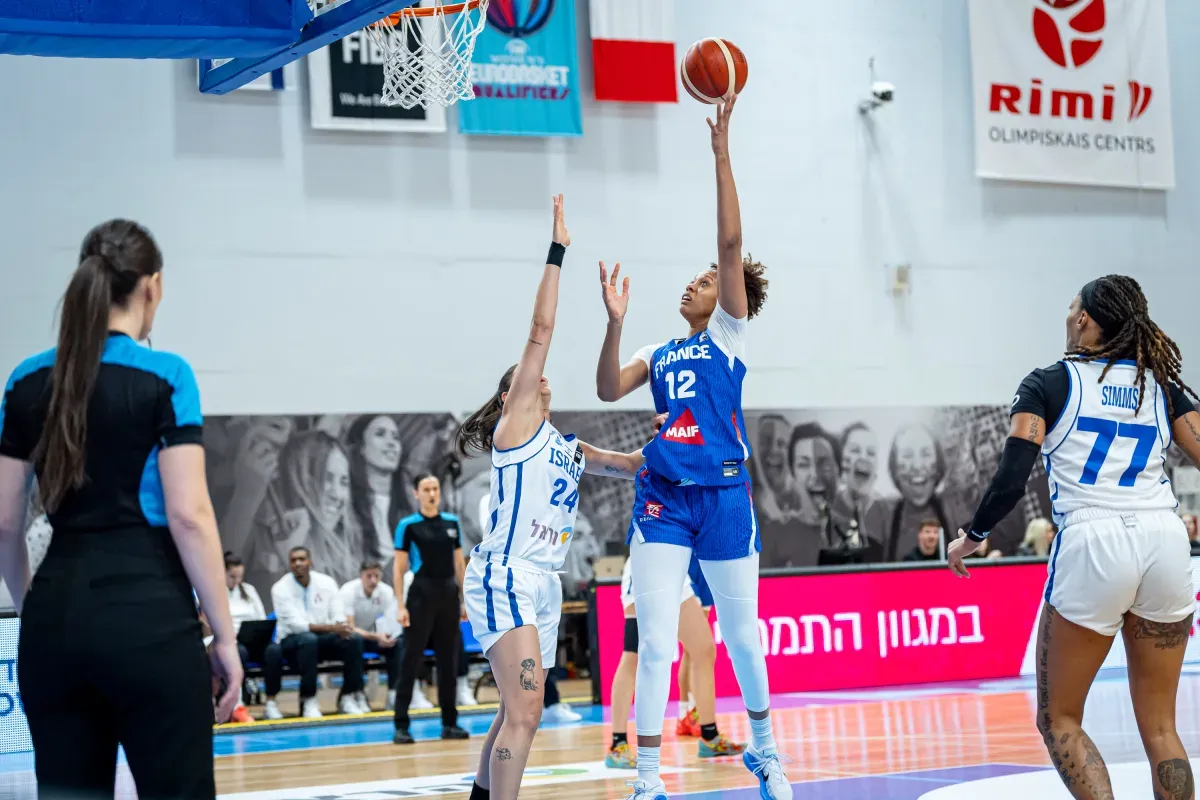 La France balaye Israël pour son dernier match de qualification à l'EuroBasket féminin