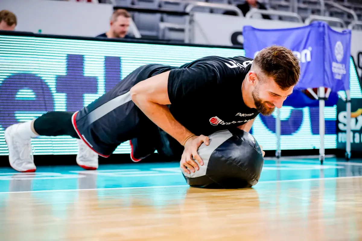 Qualif. EuroBasket : Leon Kratzer (Paris) dans la pré-sélection allemande