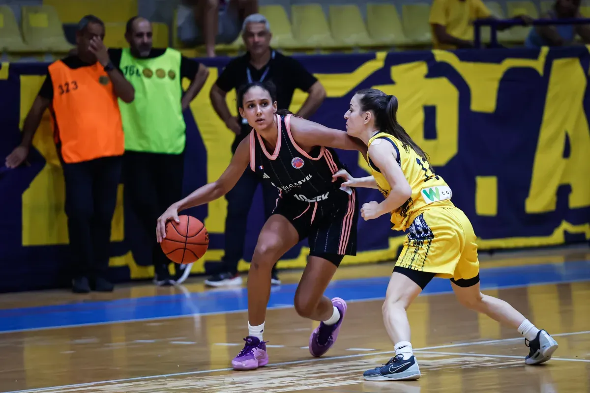 Ainhoa ​​Risacher et Sarah Cissé au Nike Hoop Summit