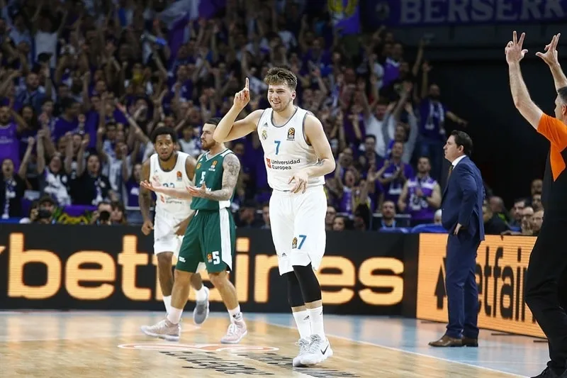 Vidéo : Le Triple-double De Luka Doncic En Seulement 22 Minutes ...