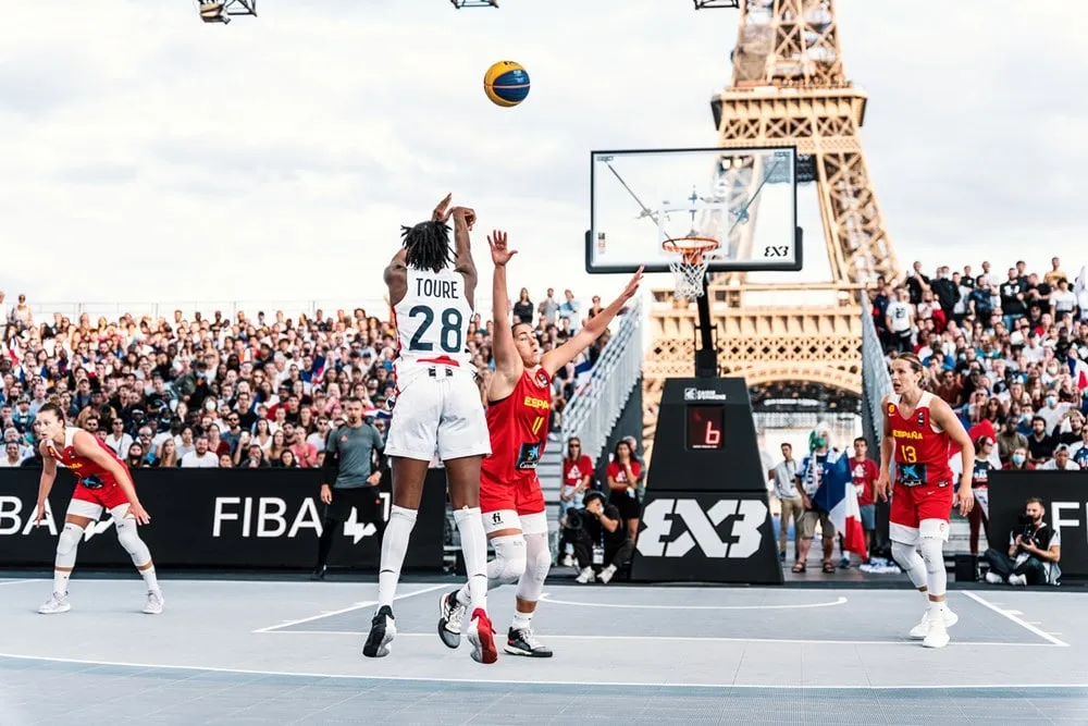 Qu'est-ce que le Basket 3*3, la seconde version du Basket-ball aux Jeux  Olympiques ? - France Bleu
